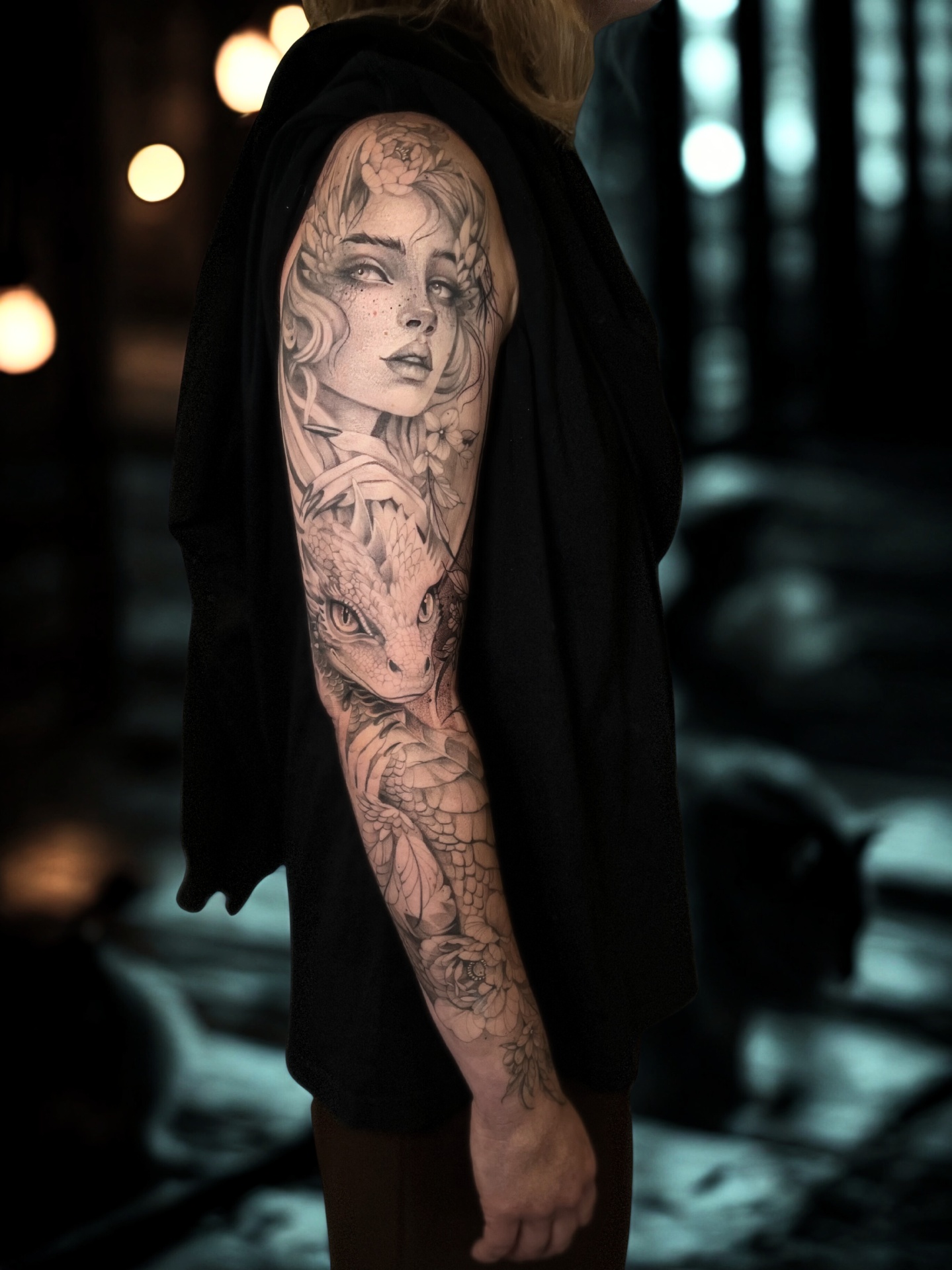 Sleeve piece